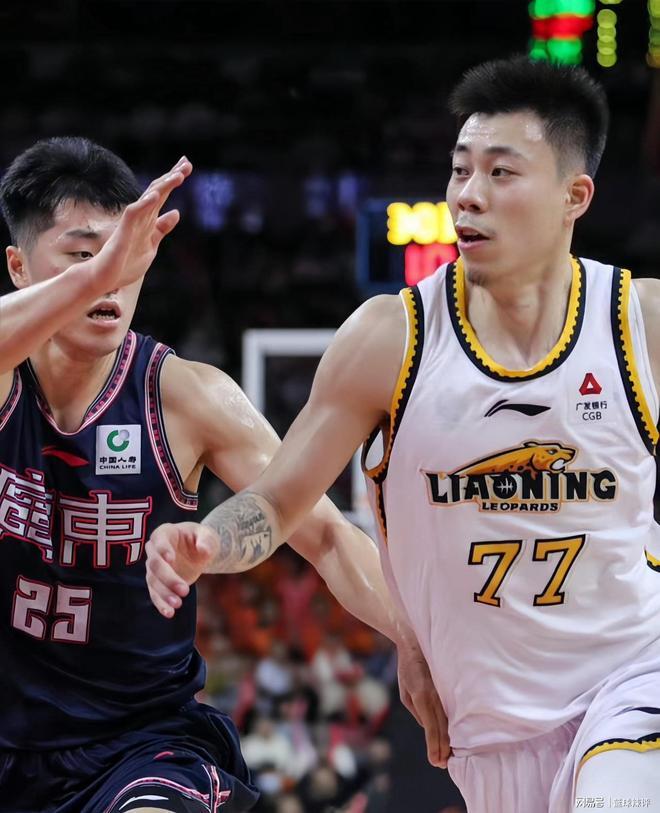 爱游戏体育-包含关东朱雀队鏖战江畔战狼队，斯诺克季后赛火力全开，转换速度占优。回归即成焦点的词条