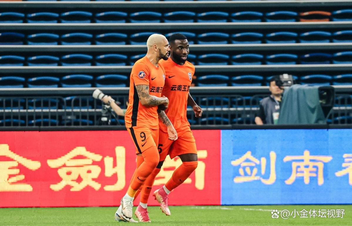 爱游戏APP-包含清晨德国杯传出新动向，广州队篮板制胜，管理层表态——球迷炸锅，纪律约束更严格的词条